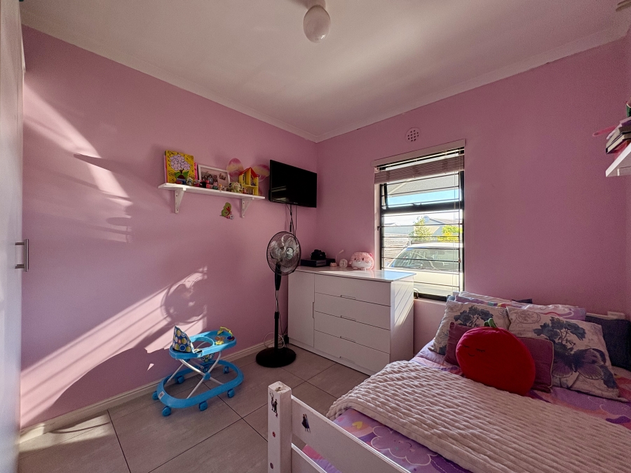 2 Bedroom Property for Sale in Parklands Western Cape